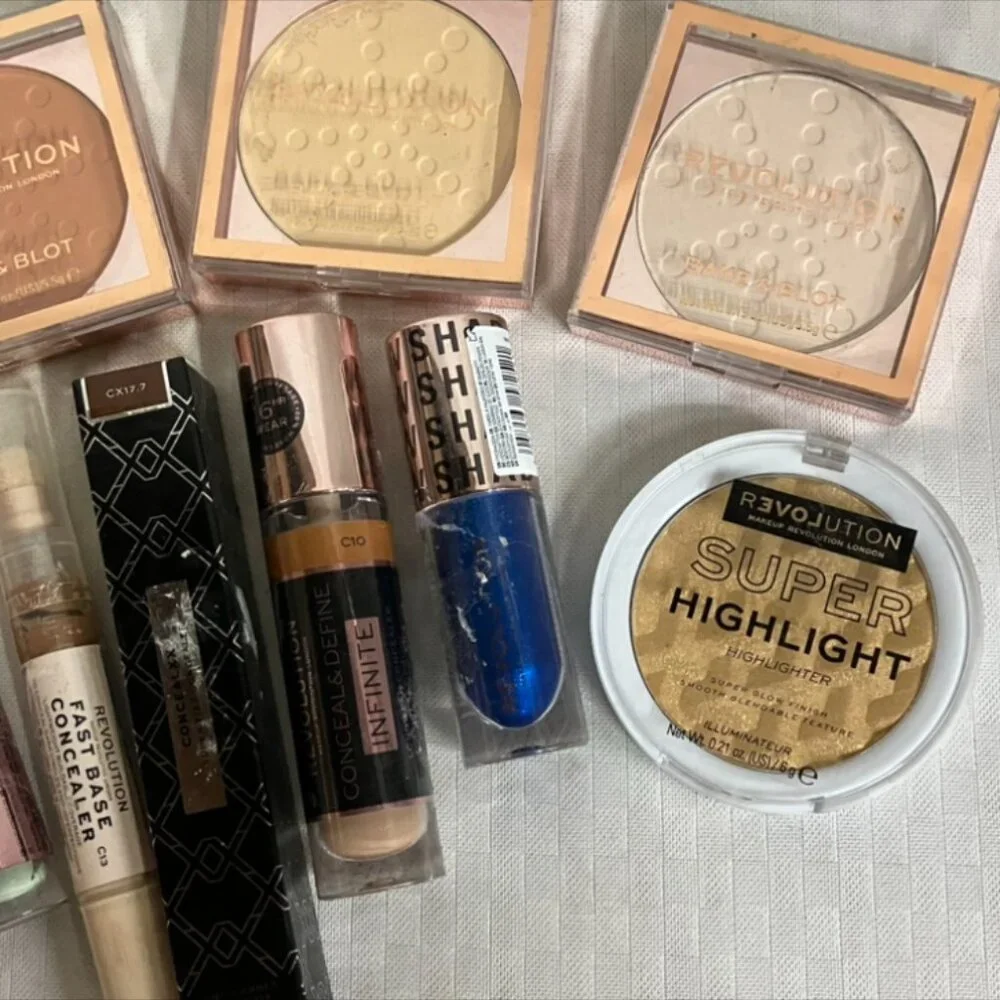 Makeup Revolution Bundle Highlighters Concealer Lip Gloss Job Lot 12 Pcs Set